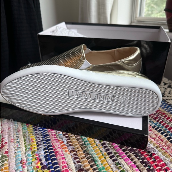 Brand -Nine West
Condition -New with Box Size -9 Woman - Picture 3 of 4
